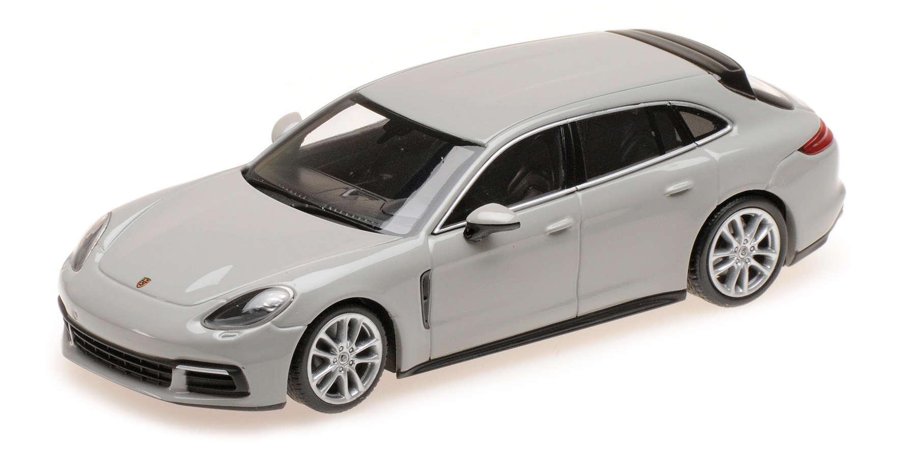 PORSCHE PANAMERA 4E-HYBRID SPORT TURISMO - 2017 - KREIDE