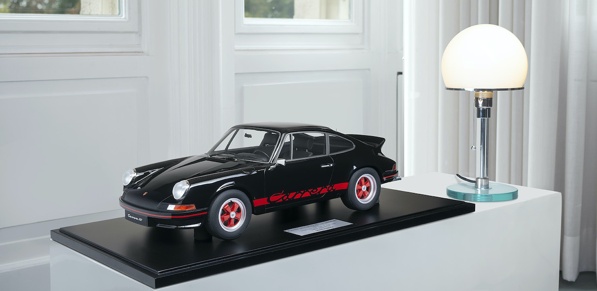 PORSCHE 911 CARRERA RS 2.7 LEICHTBAU - 1972 - SCHWARZ ROTES DEKOR
