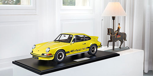 PORSCHE 911 CARRERA RS 2.7 TOURING - 1972 - GELB MIT SCHWARZEM DEKOR