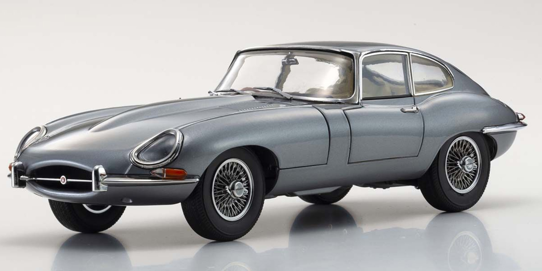 JAGUAR E TYPE (RHD) GREY METALLIC (08954GM)