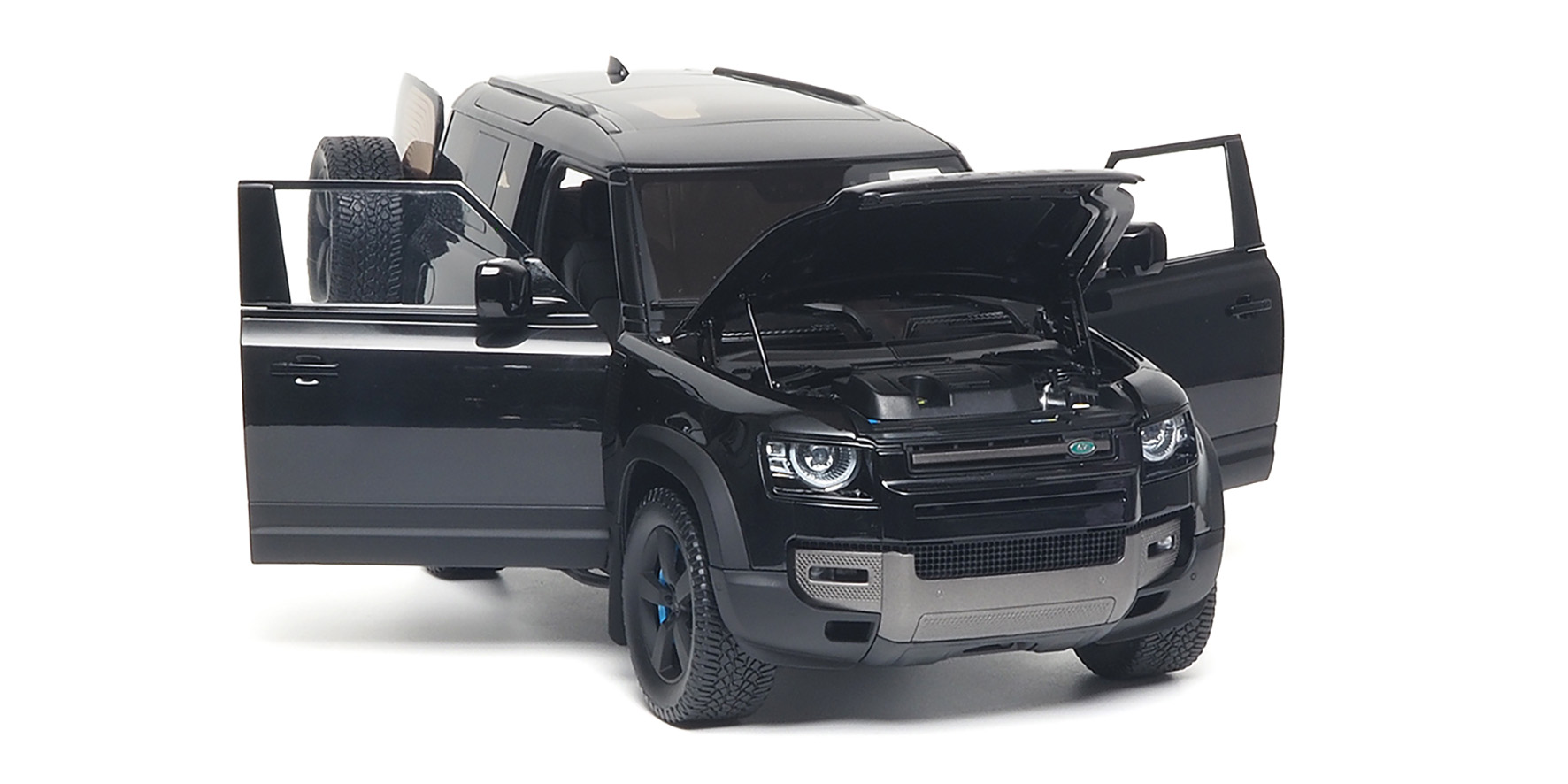 LAND ROVER DEFENDER 90 - 2020 - SANTORINI BLACK