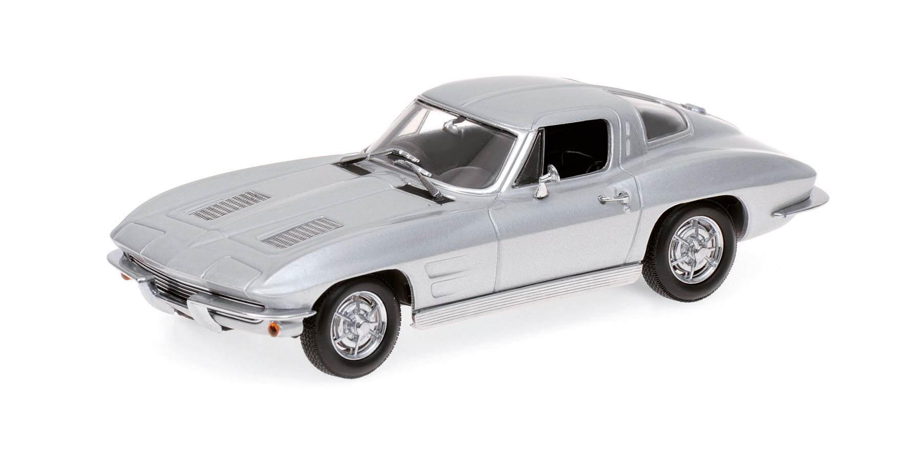 CHEVROLET CORVETTE COUPE - 1963 - SILVER
