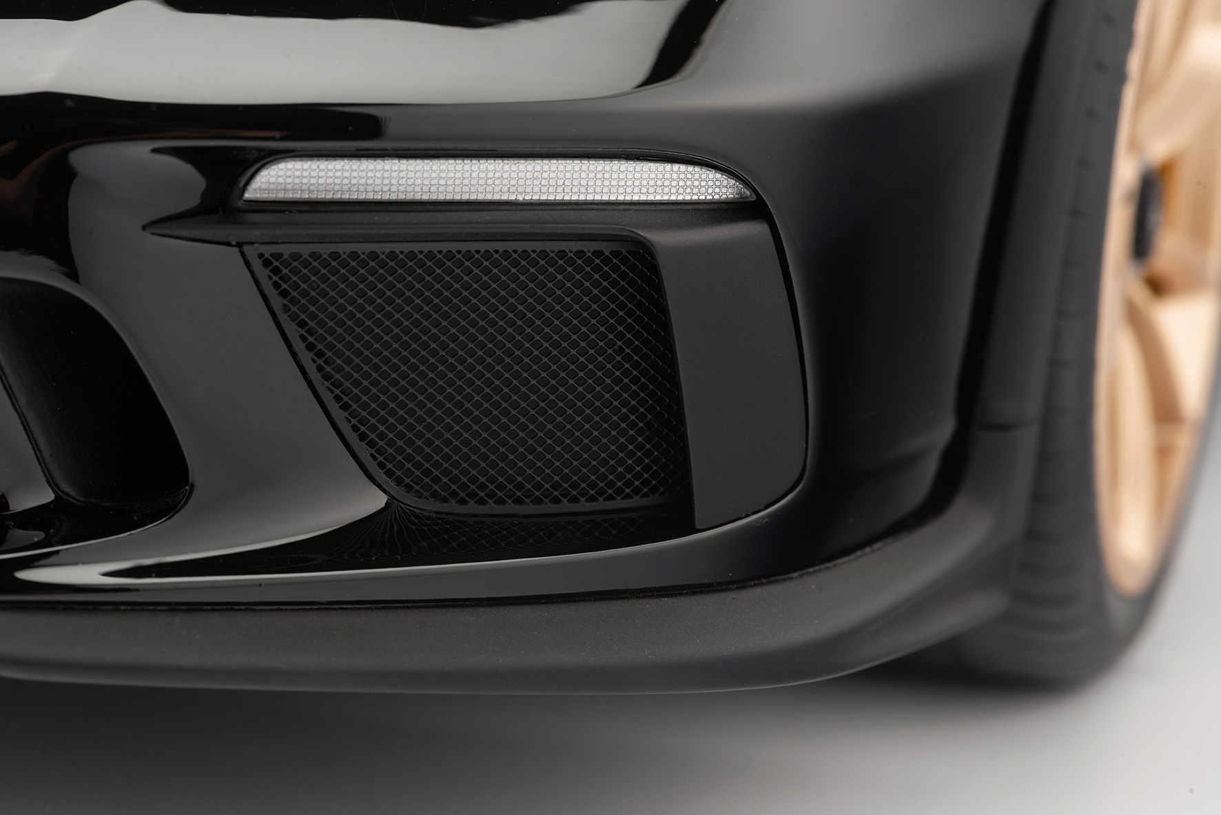 PORSCHE 911 (991.2) GT3RS - 2018 - SCHWARZ (99)