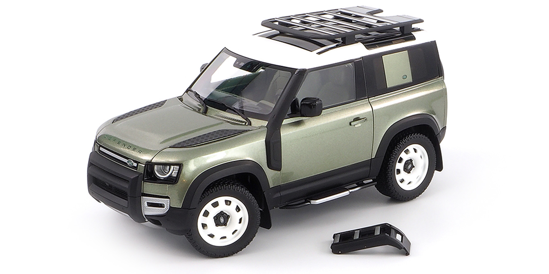 LAND ROVER DEFENDER 90 WITH ROOF PACK - 2020 - PANGEA GREEN