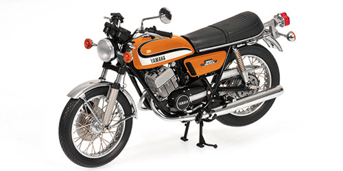 YAMAHA RD 350 - 1973 - ORANGE