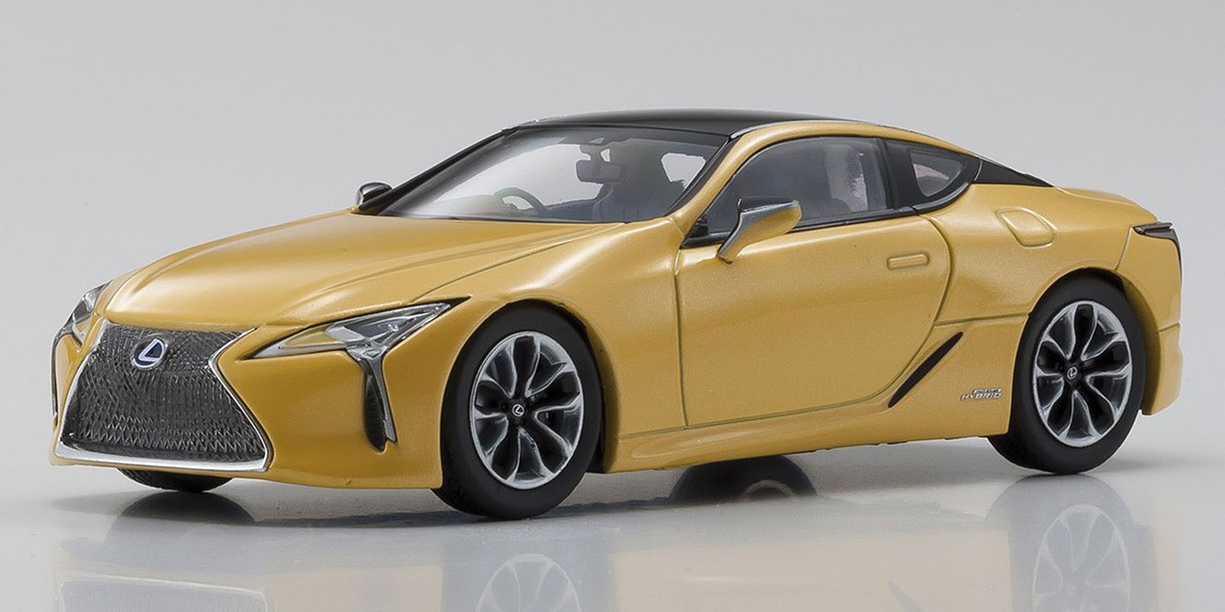 LEXUS LC500h - YELLOW (03675NY)
