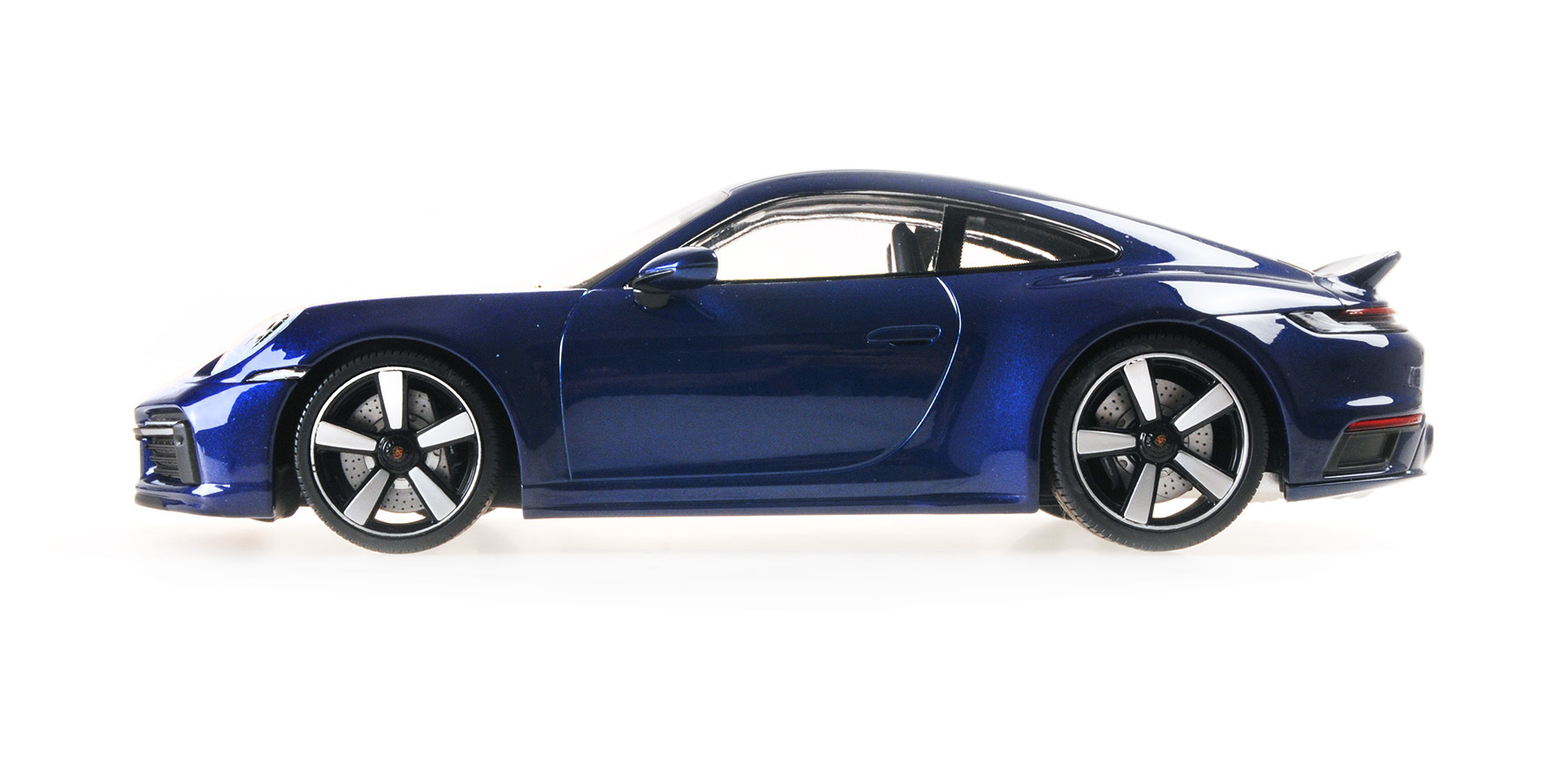 PORSCHE 911 (992) SPORT CLASSIC - 2022 - BLUE METALLIC