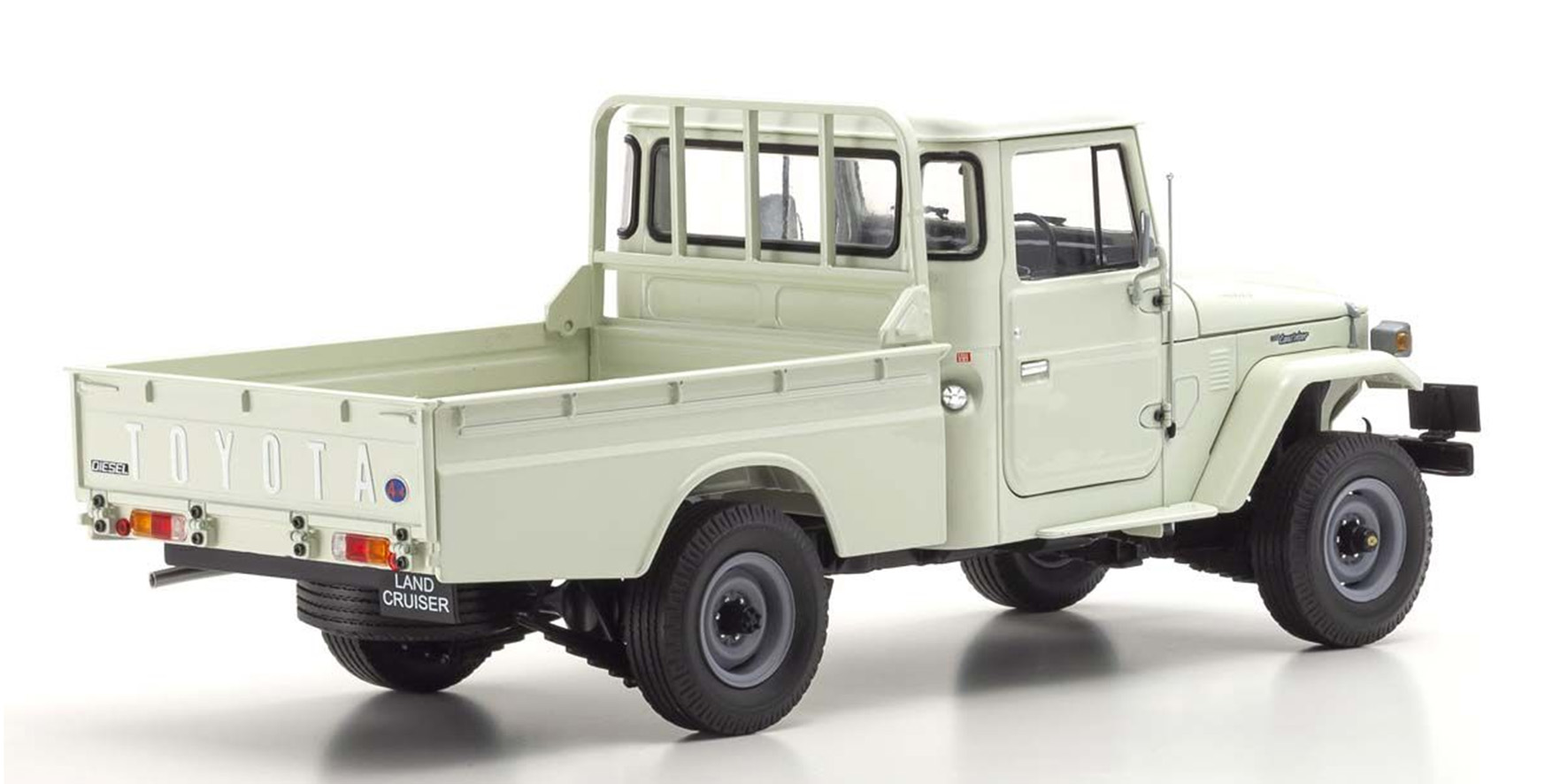 TOYOTA LAND CRUISER 40 PICKUP - WHITE (08958W)
