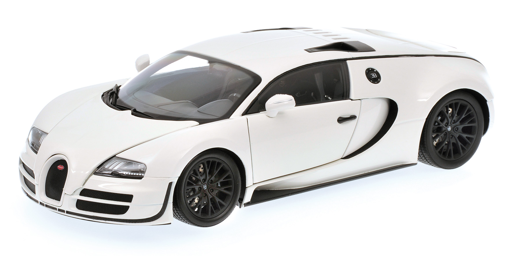 BUGATTI VEYRON SUPER SPORT - 2010 - WHITE - WITH BLACK RIMS