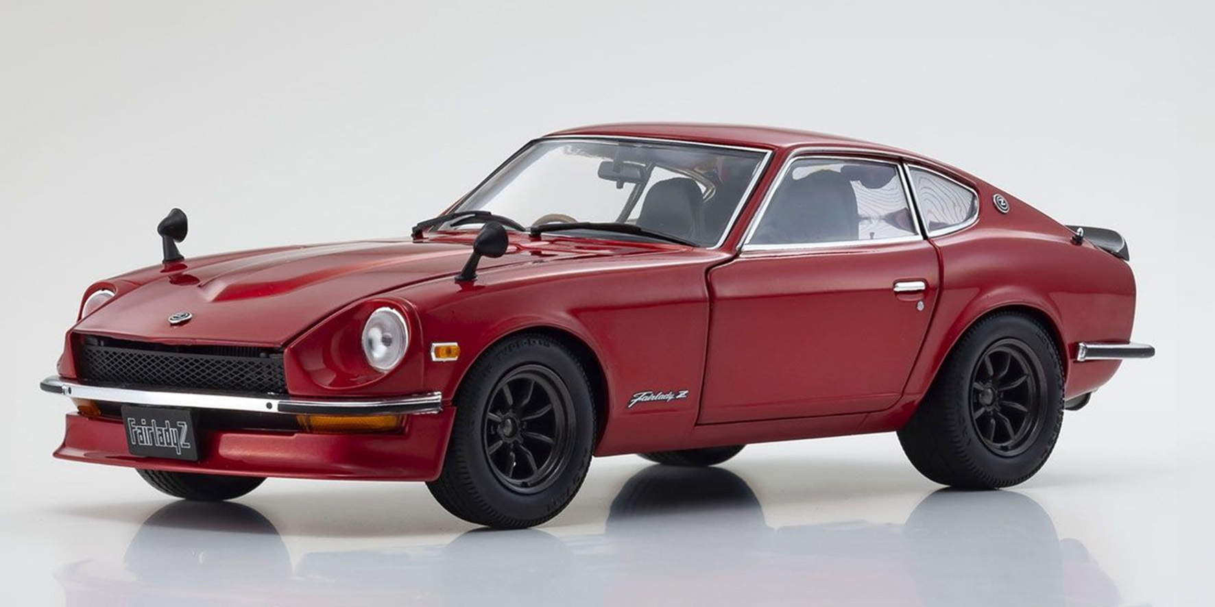 NISSAN FAIRLADY Z (S30) - RED METALLIC (08220RM)