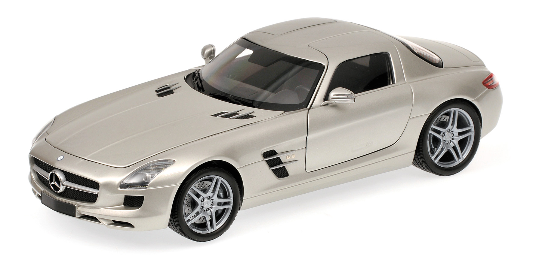 MERCEDES-BENZ SLS AMG - 2010 - SILVER