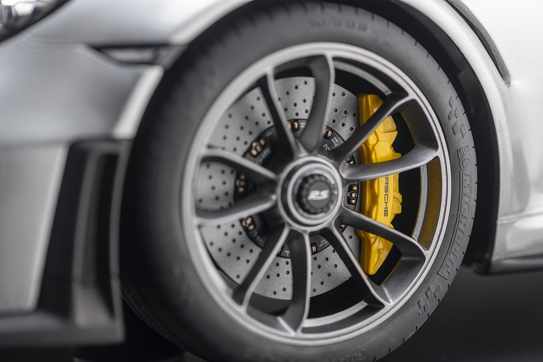 PORSCHE 911 (991.2) GT2RS - 2018 - GT-SILBERMETALLIC (191)
