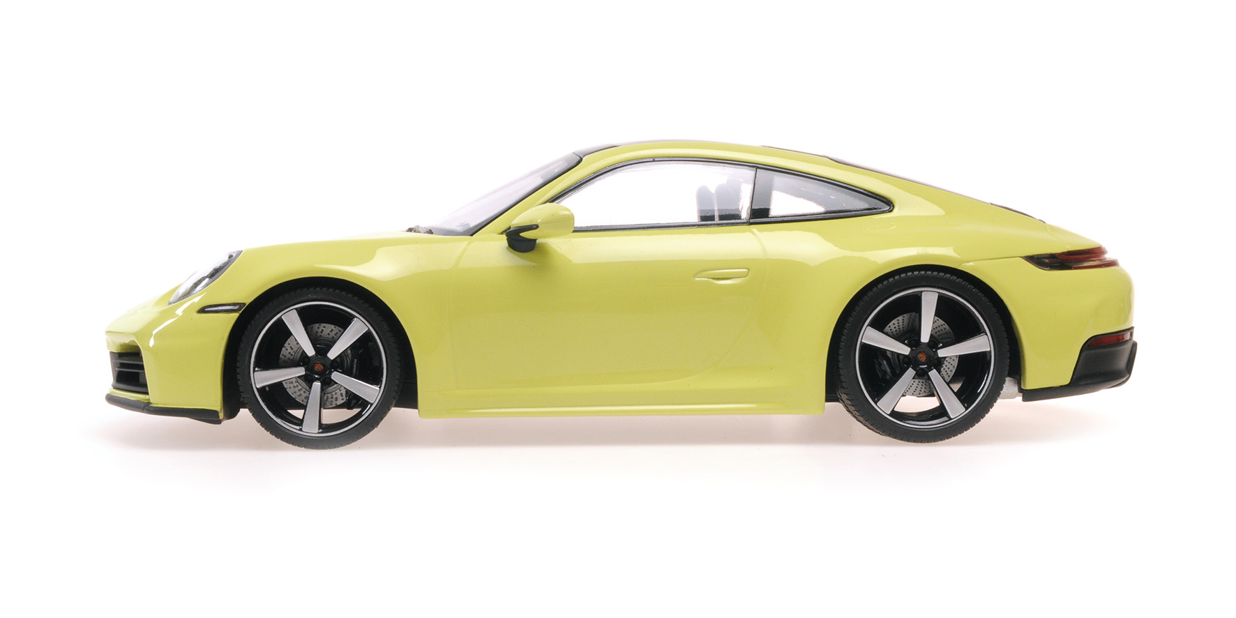 PORSCHE 911 (992.2) CARRERA COUPE - 2024 - YELLOW METALLIC