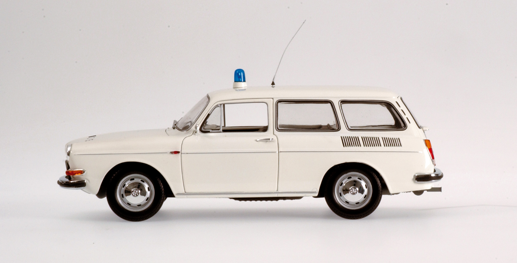 VOLKSWAGEN 1600 L BREAK - 1972 - 'POLIZEI MONSCHAU'