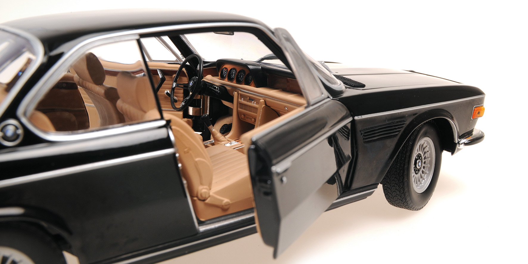 BMW 3.0 CSI (E9) - 1972 - BLACK