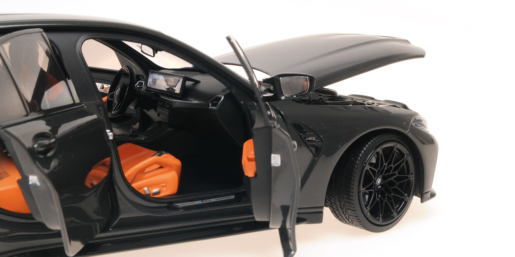 BMW M3 - 2024 - GREY METALLIC