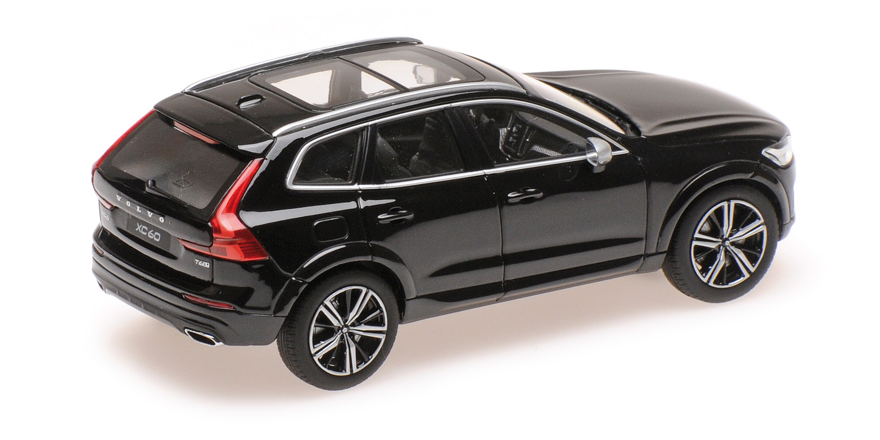 VOLVO XC60 - BLACK (03672BK)