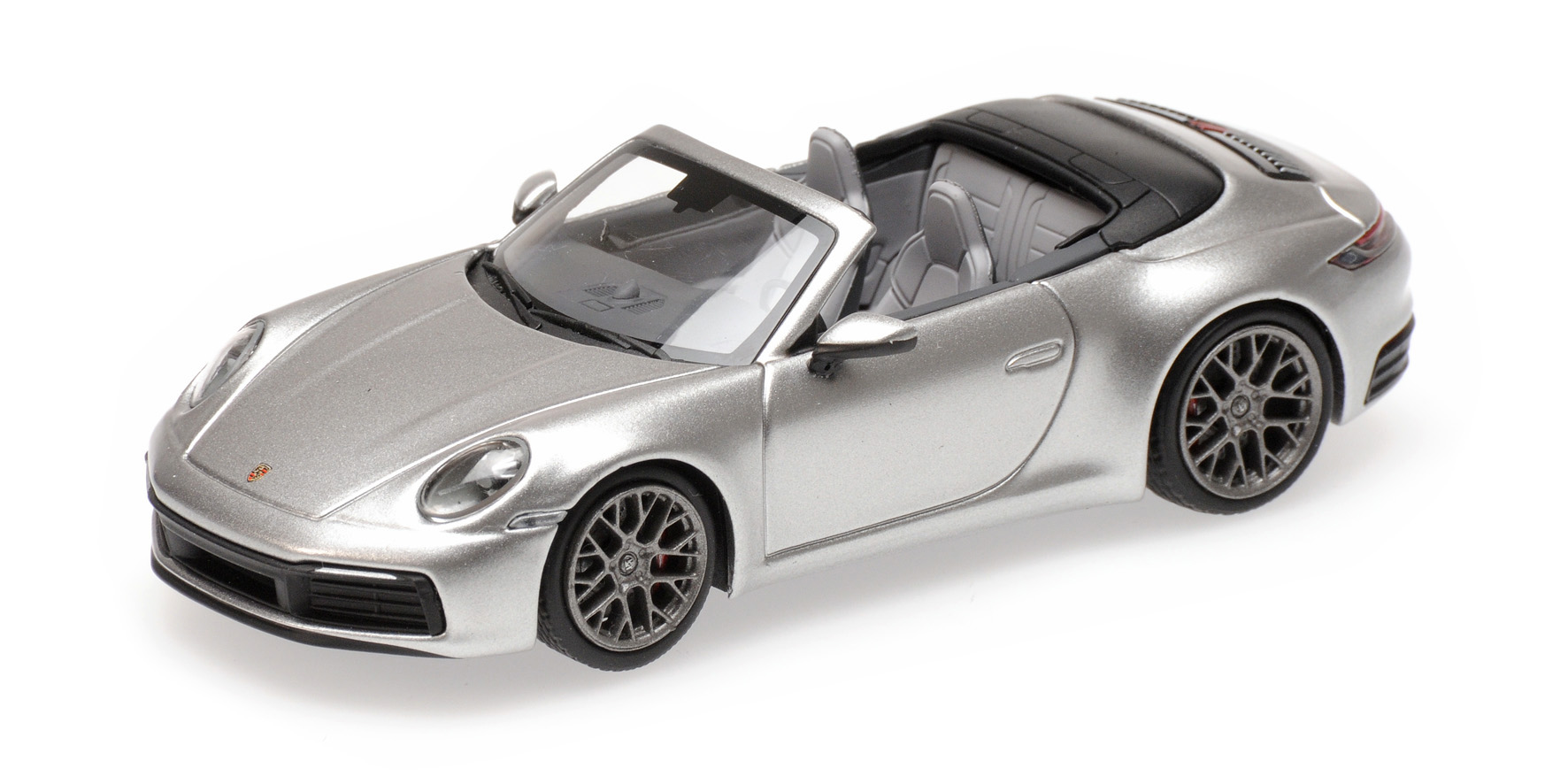 PORSCHE 911 (992) CARRERA 4S CABRIOLET - 2019 - SILVER