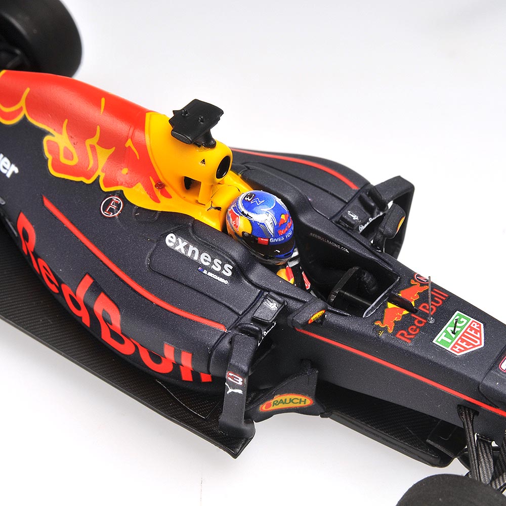 RED BULL RACING TAG HEUER RB12 - DANIEL RICCIARDO - 2016
