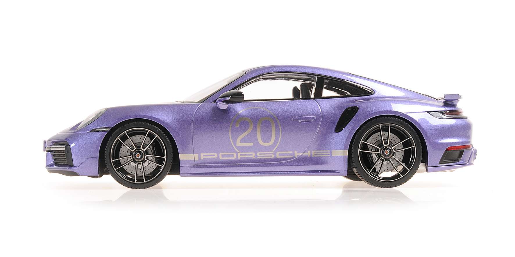 PORSCHE 911 (992) TURBO S COUPE SPORT DESIGN - 2021 - VIOLA