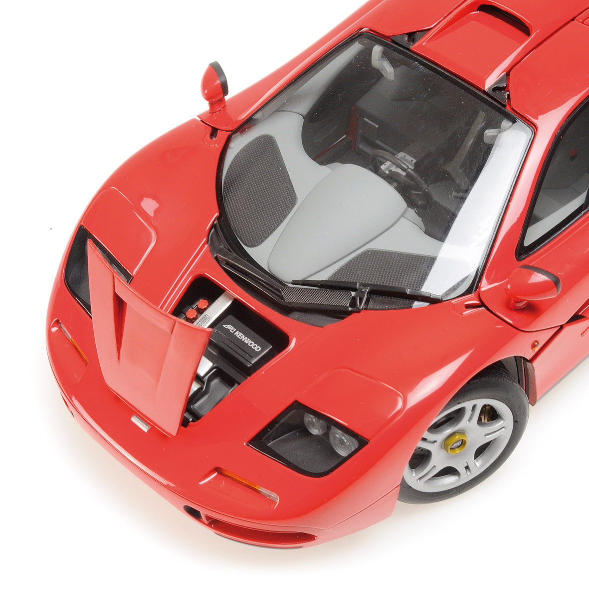 MCLAREN F1 - ROAD CAR - 1993 - RED