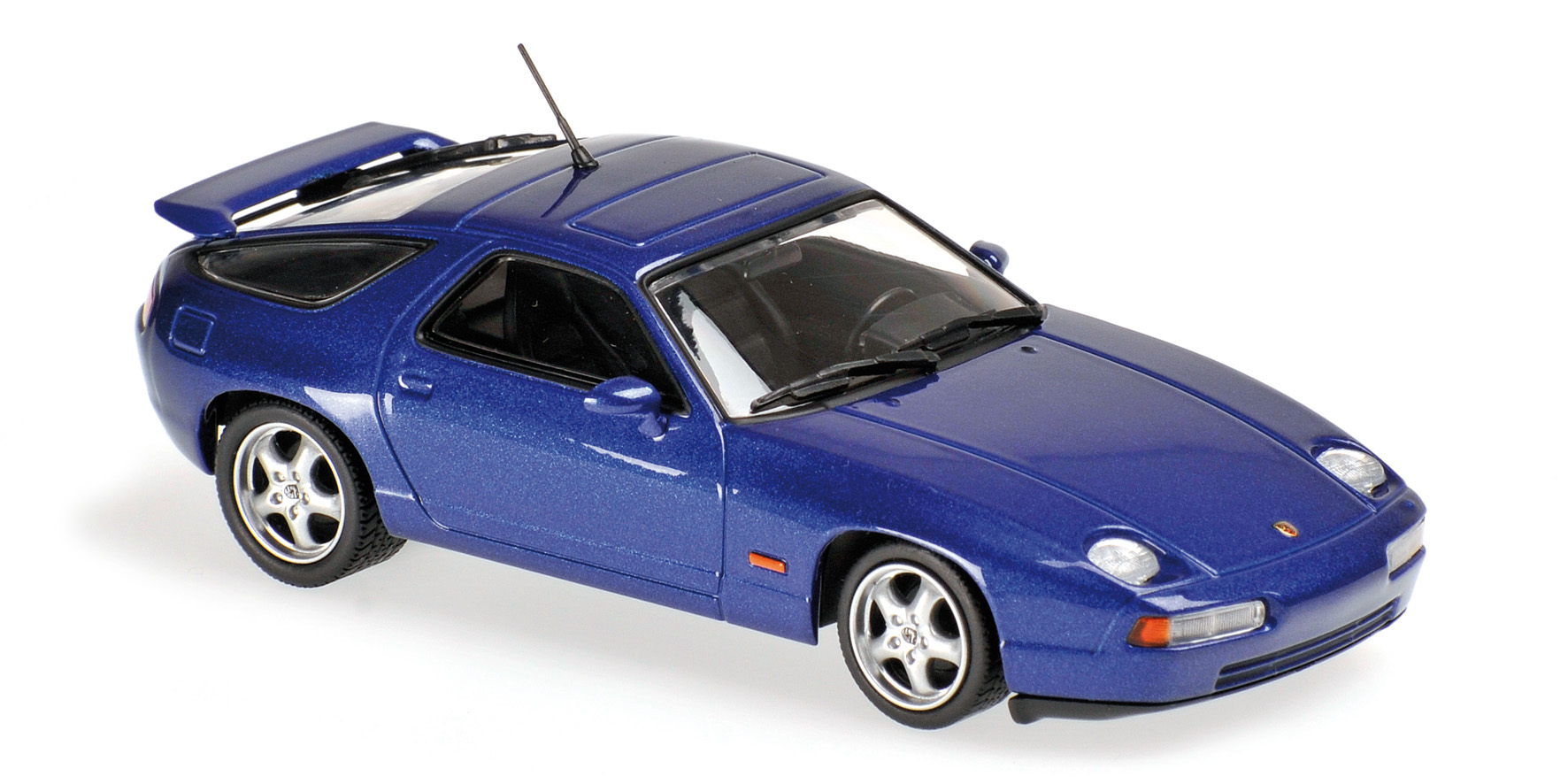 PORSCHE 928 GTS - 1991 - DARK BLUE METALLIC