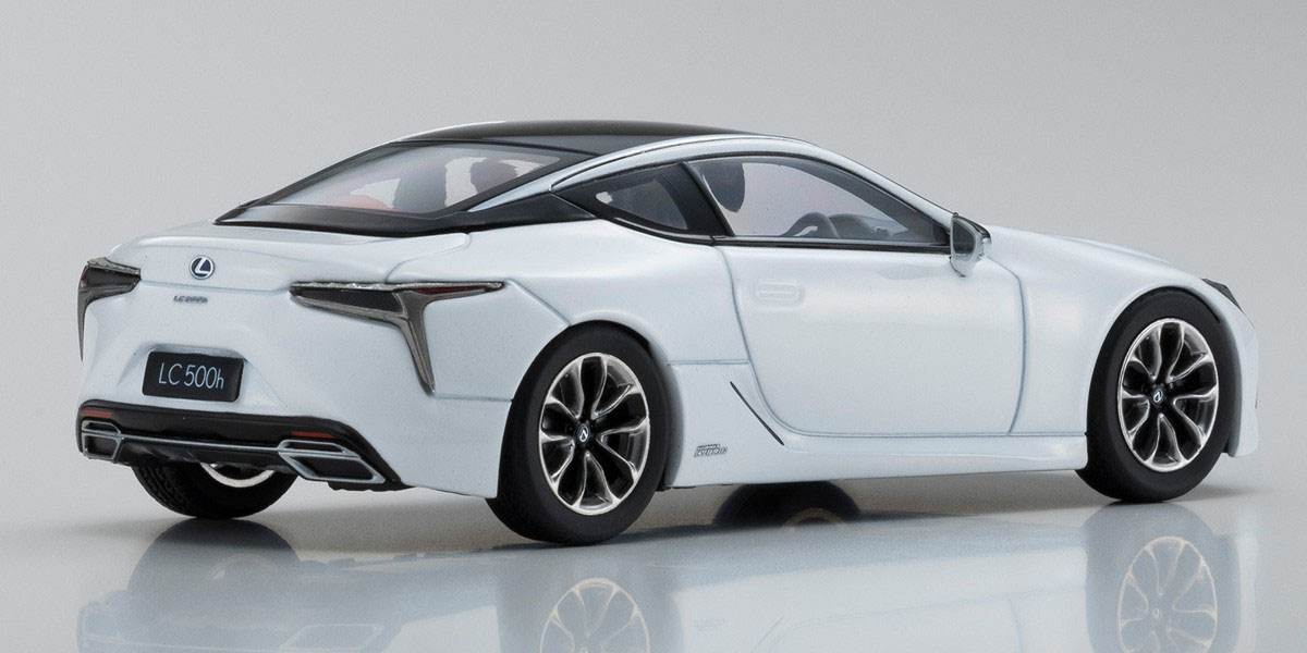 LEXUS LC500h - WHITE (03675W)