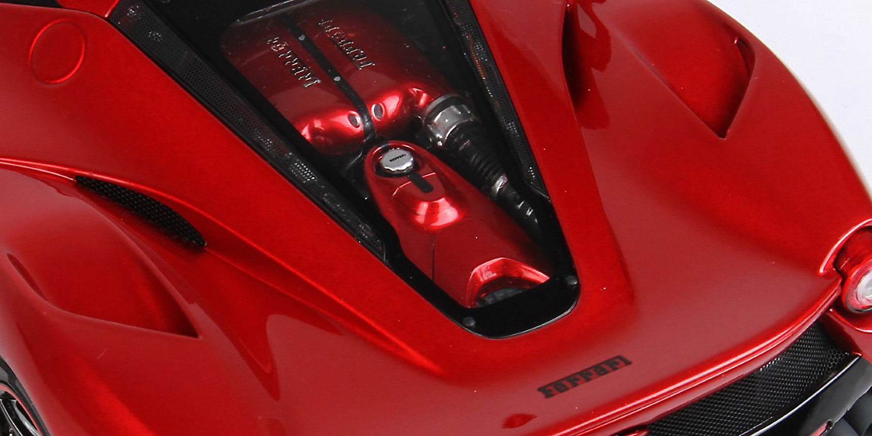 FERRARI LAFERRARI - RED METALLIC (LEWIS HAMILTON)