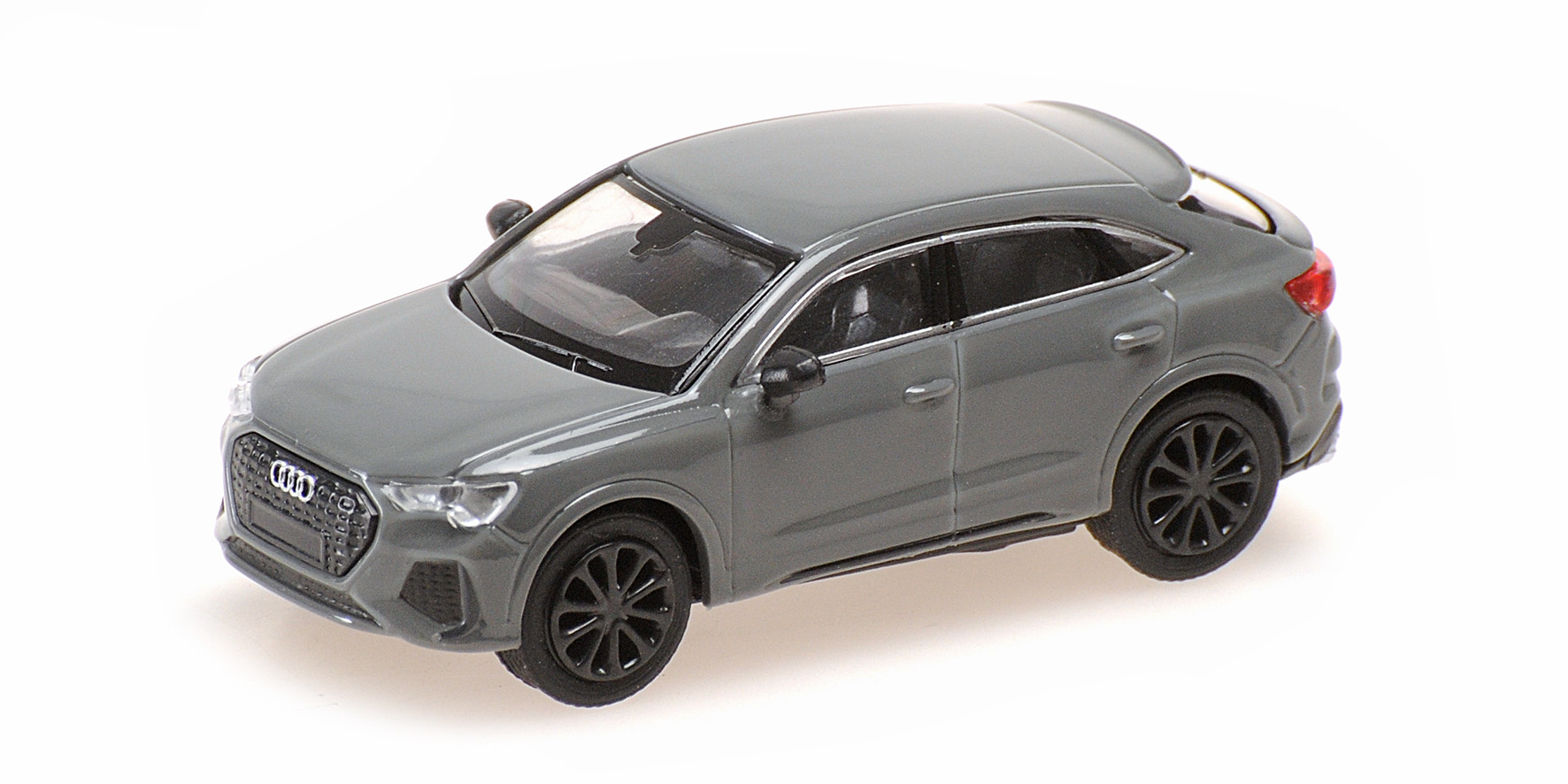 AUDI RS Q3 SPORTBACK - 2019 - GREY