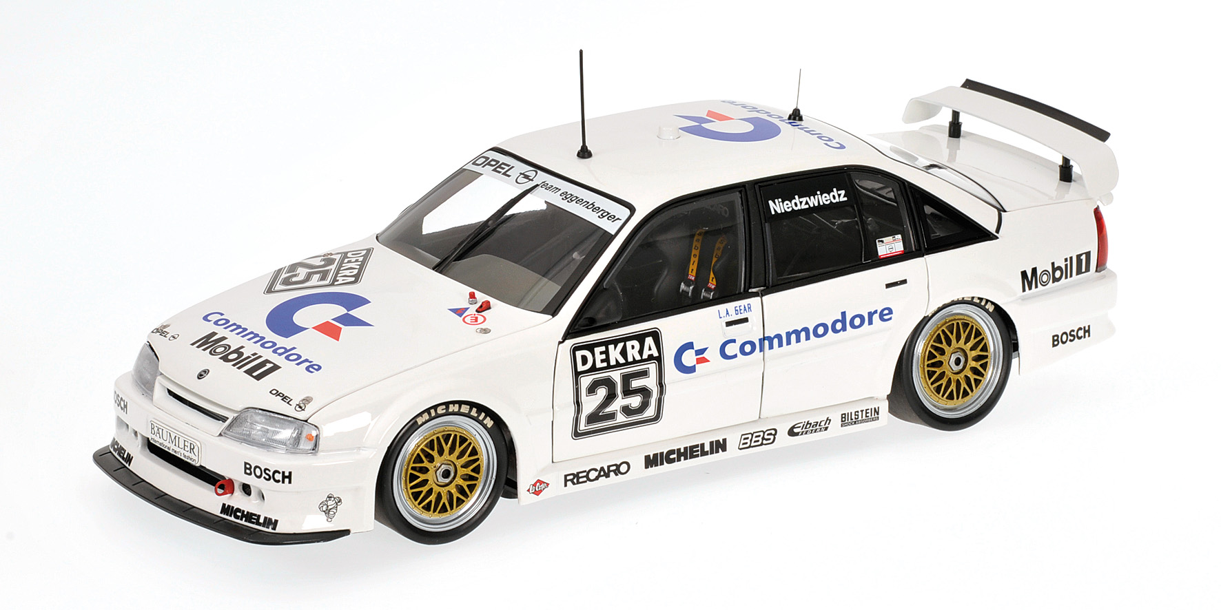 OPEL OMEGA (A) 3000 24V - 'COMMODORE' - KLAUS NIEDZWIEDZ - DTM 1991