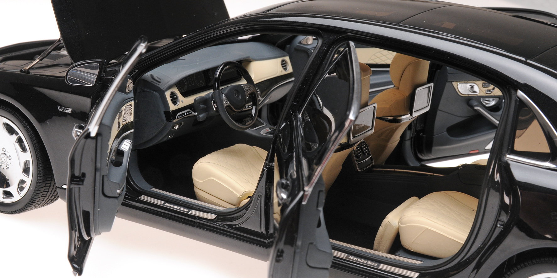 MERCEDES-BENZ S-CLASS MAYBACH - 2016 - OBSIDIAN BLACK