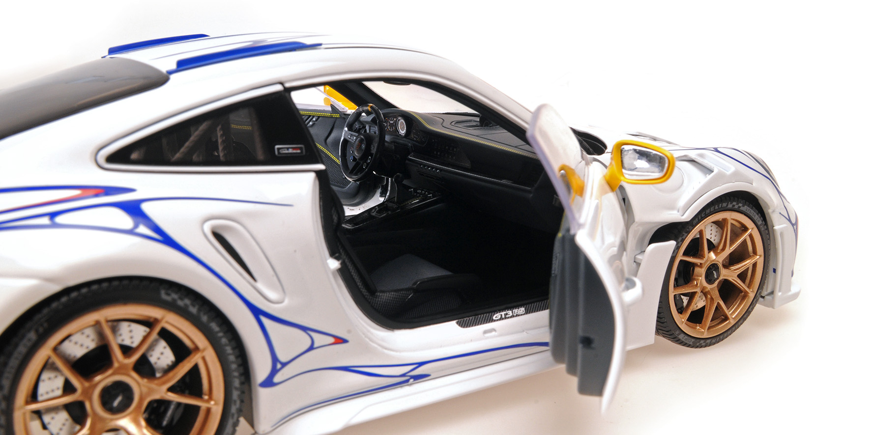PORSCHE 911 (992) GT3RS - 2023 - WHITE/YELLOW DECOR