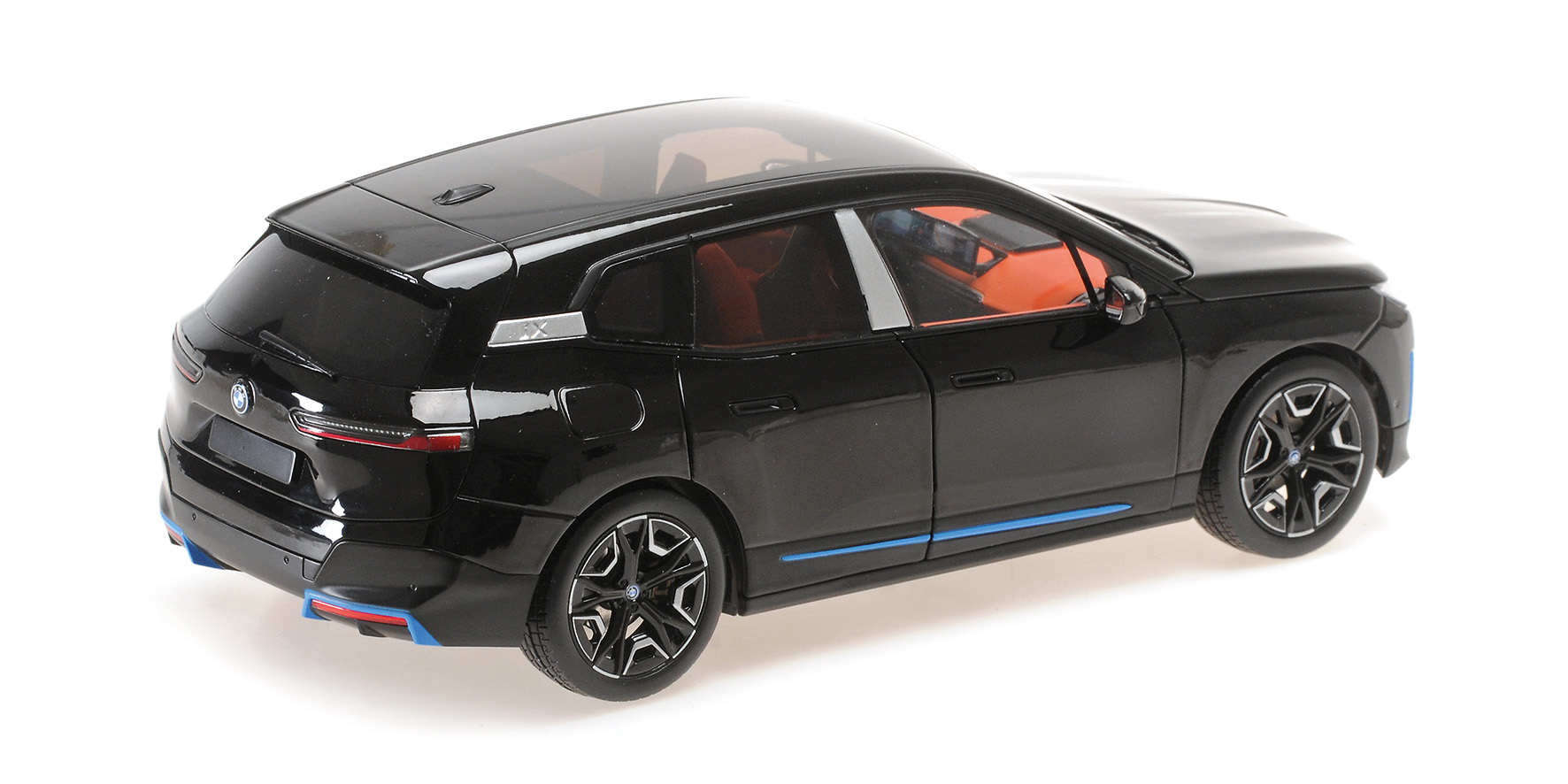 BMW iX - 2022 - BLACK METALLIC