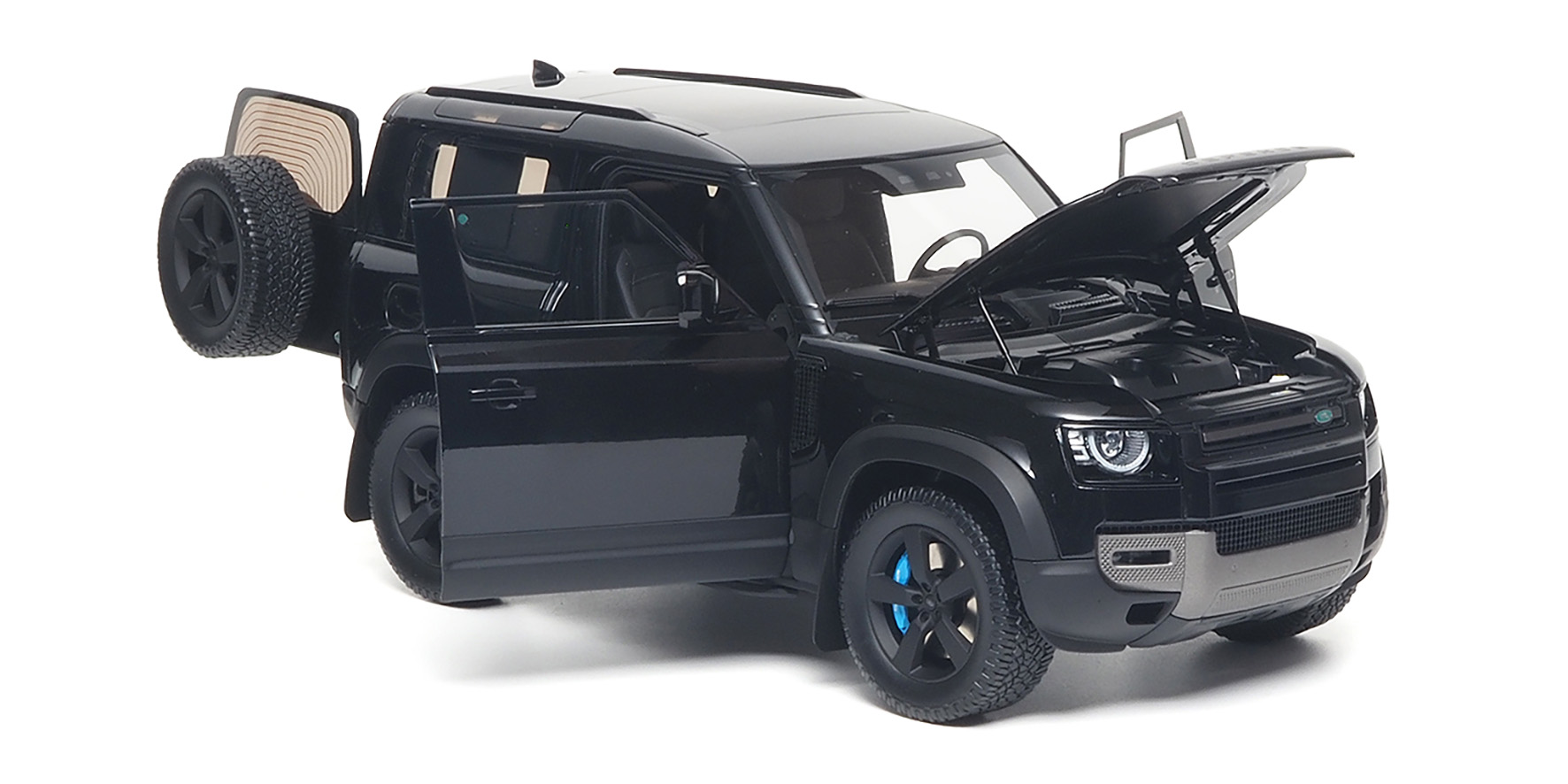 LAND ROVER DEFENDER 90 - 2020 - SANTORINI BLACK