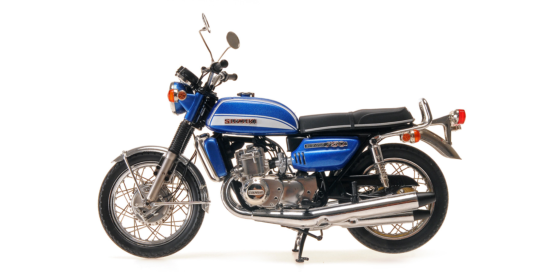 SUZUKI GT 750 - 1972 - BLUE METALLIC