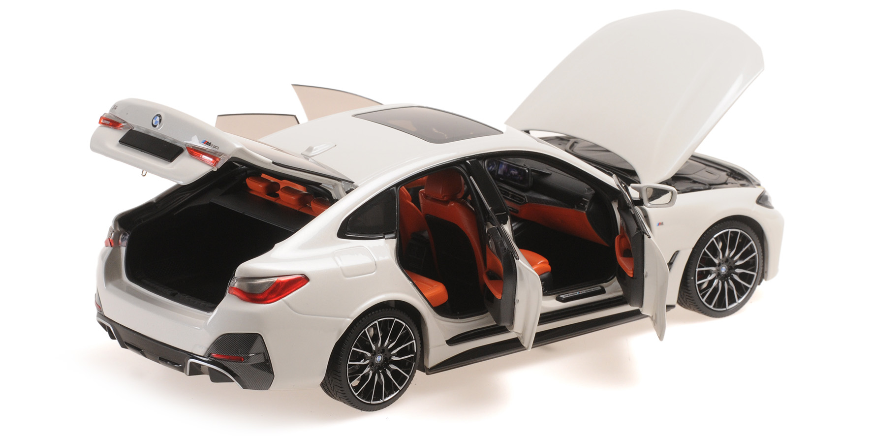 BMW i4 M50 - 2022 - WHITE METALLIC