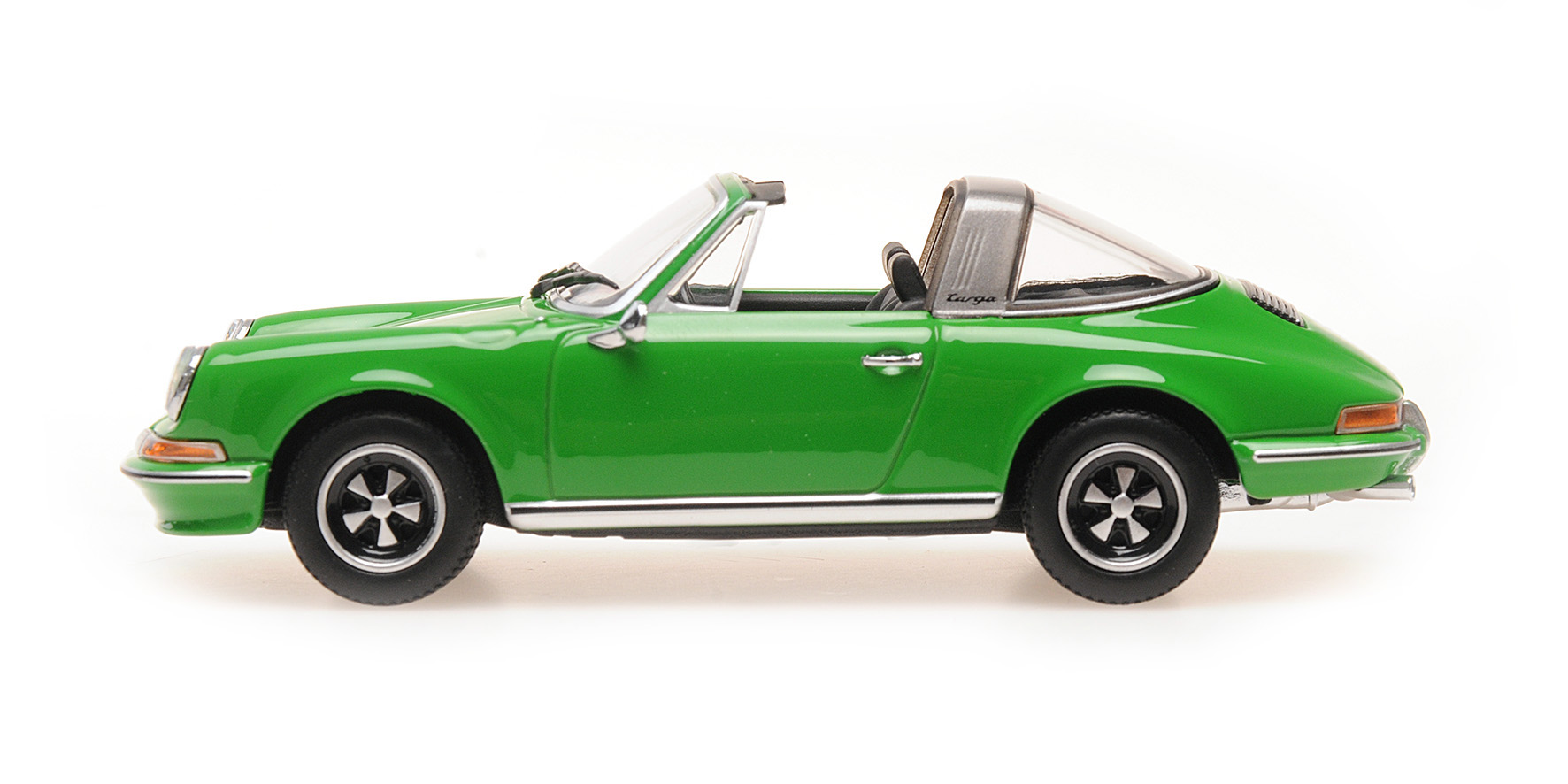 PORSCHE 911 TARGA – 1972 – GREEN