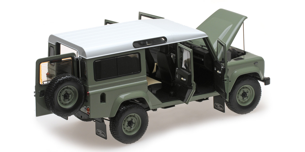 LAND ROVER DEFENDER 110 HERITAGE EDITION - 2015 - GREEN