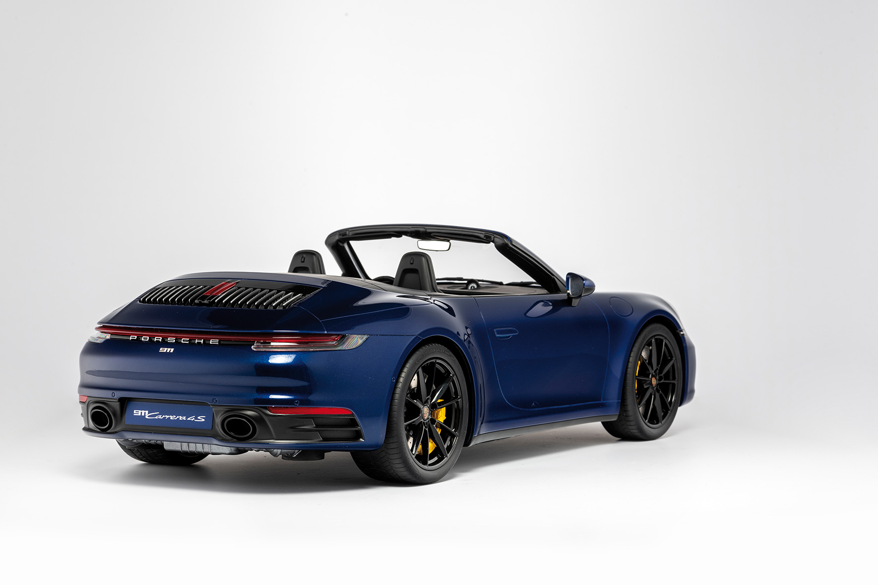 PORSCHE 911 (992) CARRERA 4S CABRIOLET - 2020 - ENZIAN BLUE METALLIC
