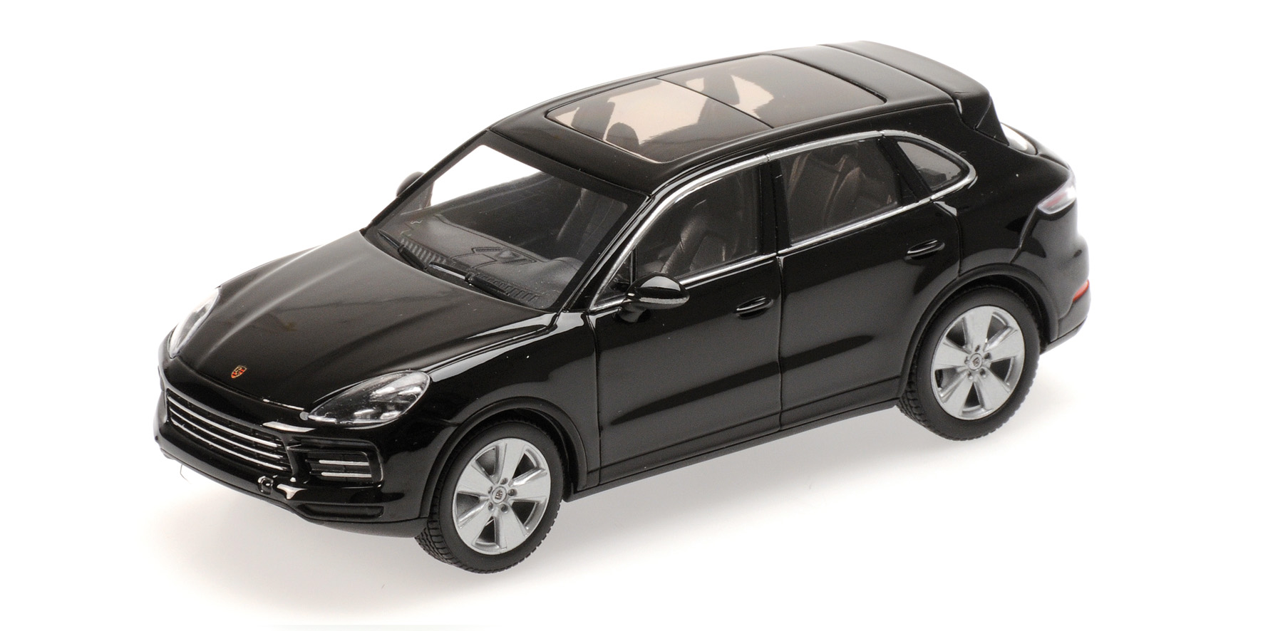 PORSCHE CAYENNE - 2017 - BLACK METALLIC