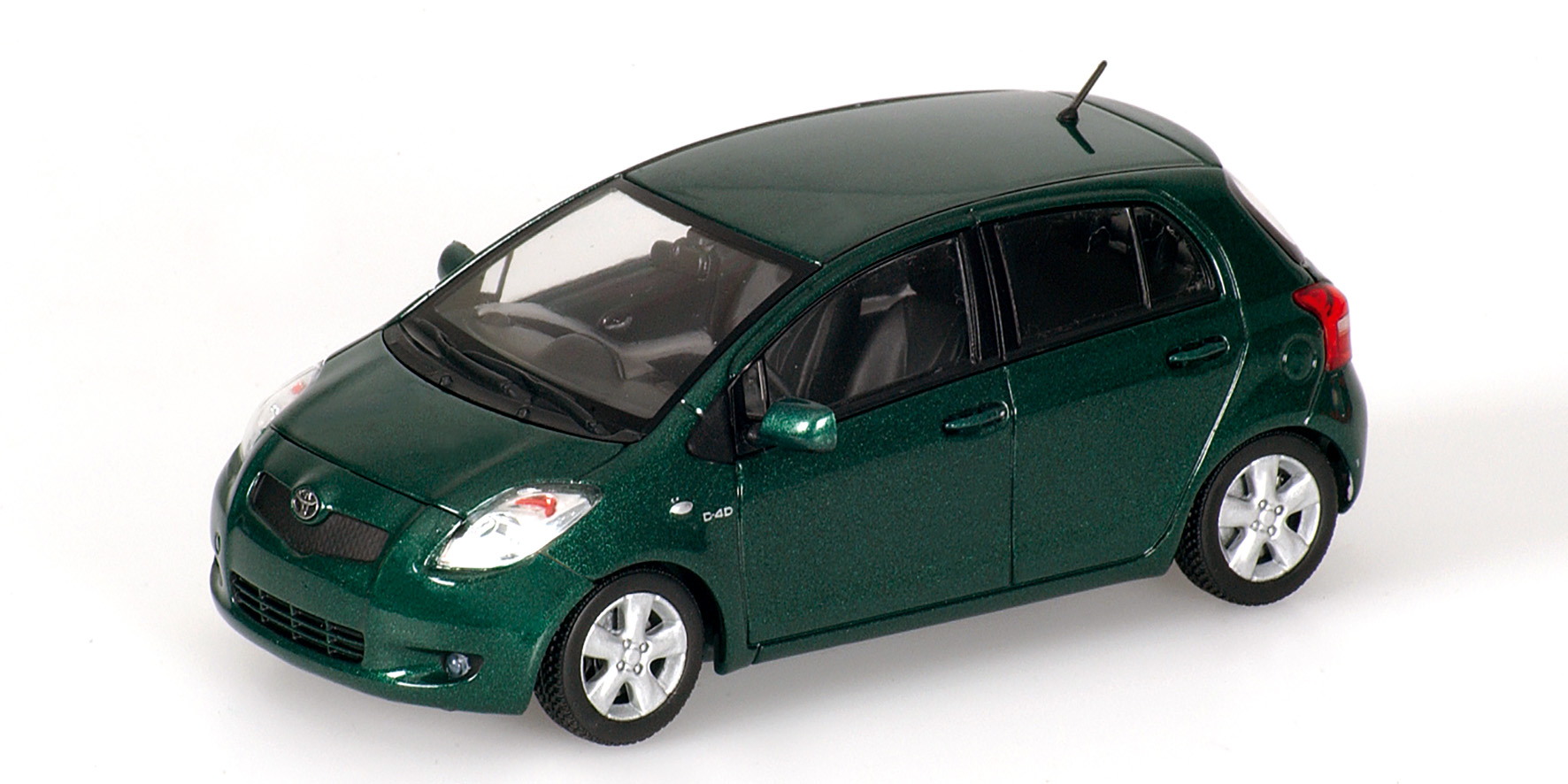 TOYOTA YARIS - 2005 - GREEN METALLIC