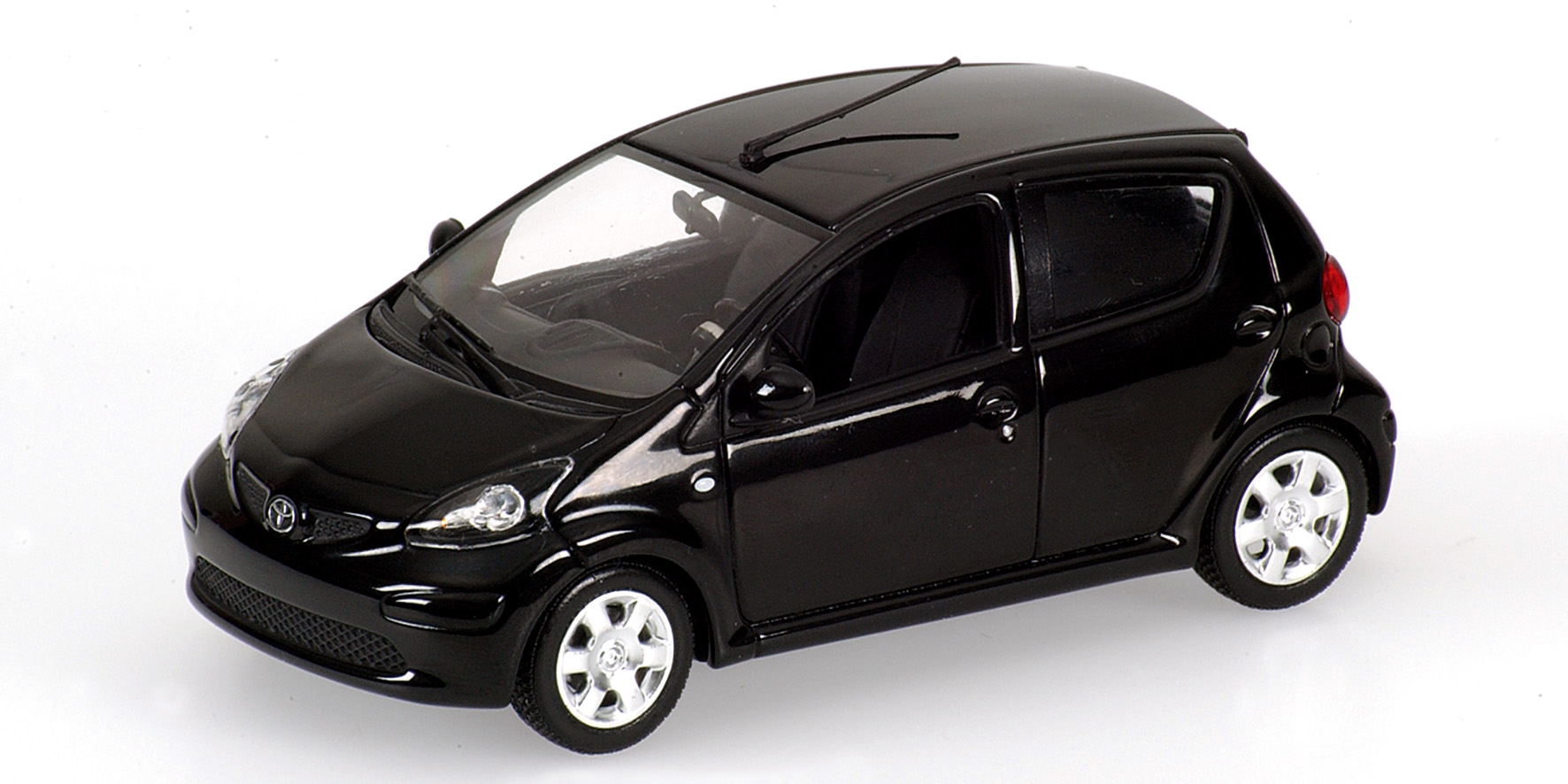 TOYOTA AYGO - 2005 - BLACK