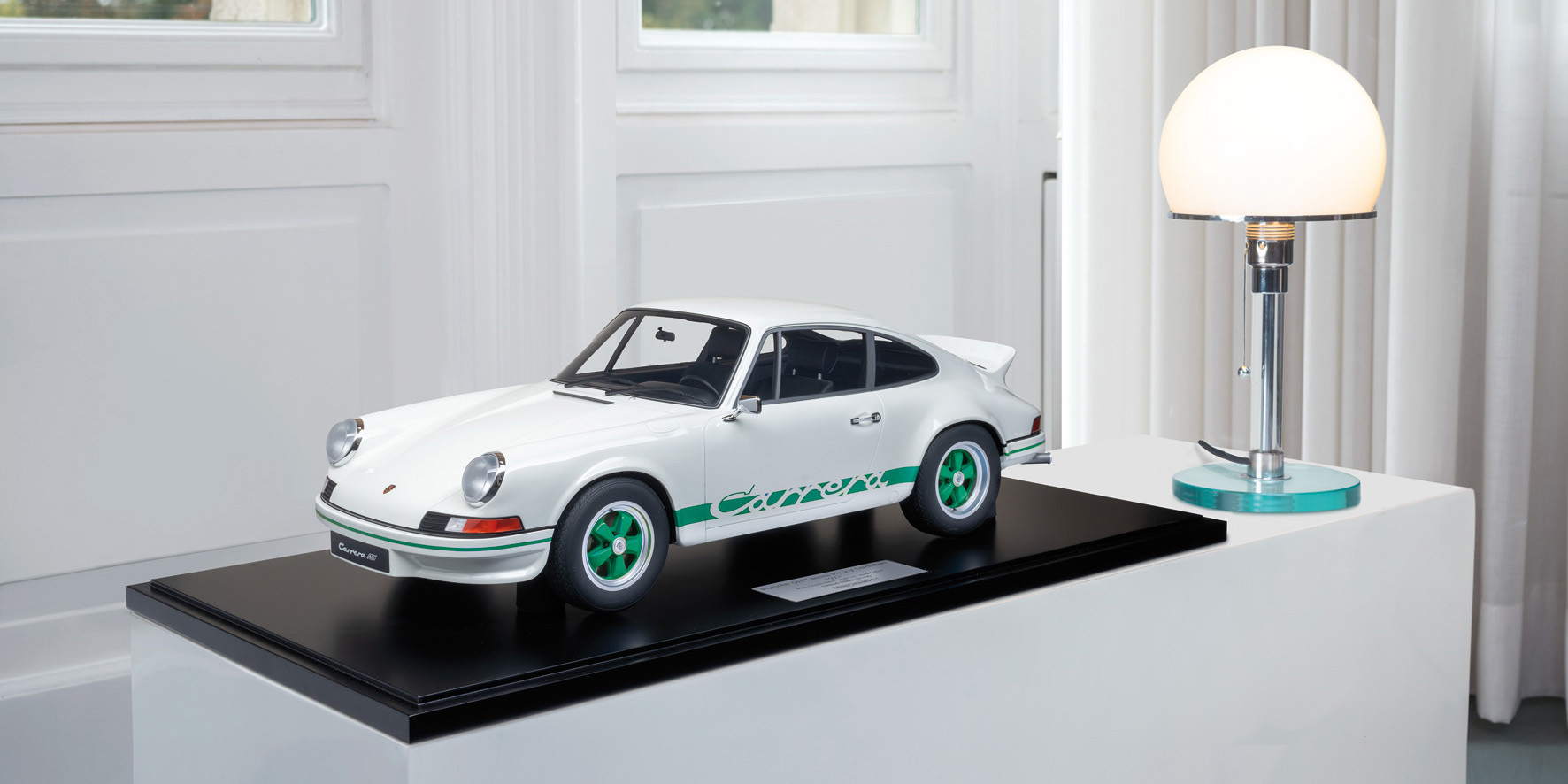 PORSCHE 911 CARRERA RS 2.7 LEICHTBAU - 1972 - WEISS GRÜNES DEKOR