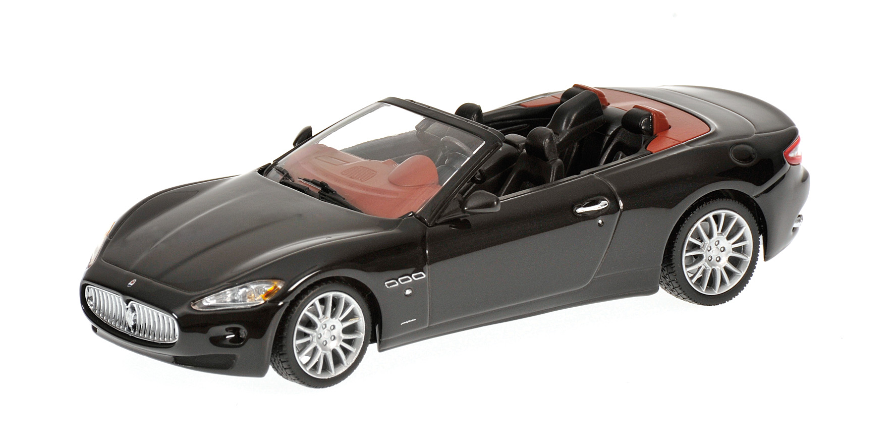 MASERATI GRANCABRIO - 2010 - BLACK METALLIC