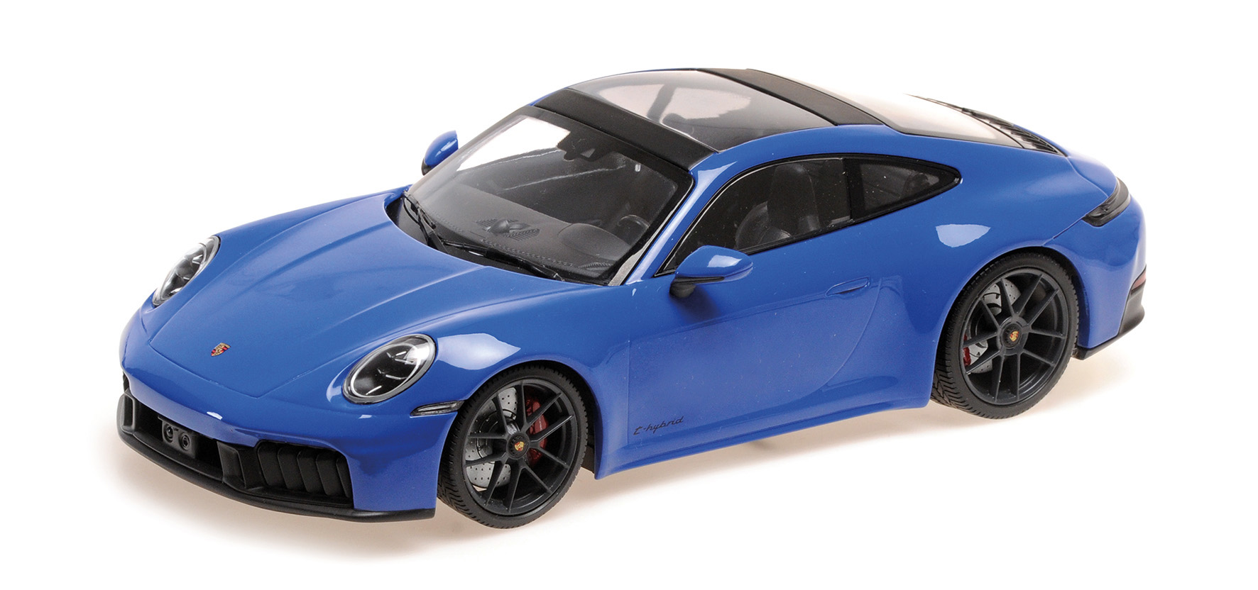 PORSCHE 911 (992.2) CARRERA 4 GTS COUPE - 2024 - BLUE