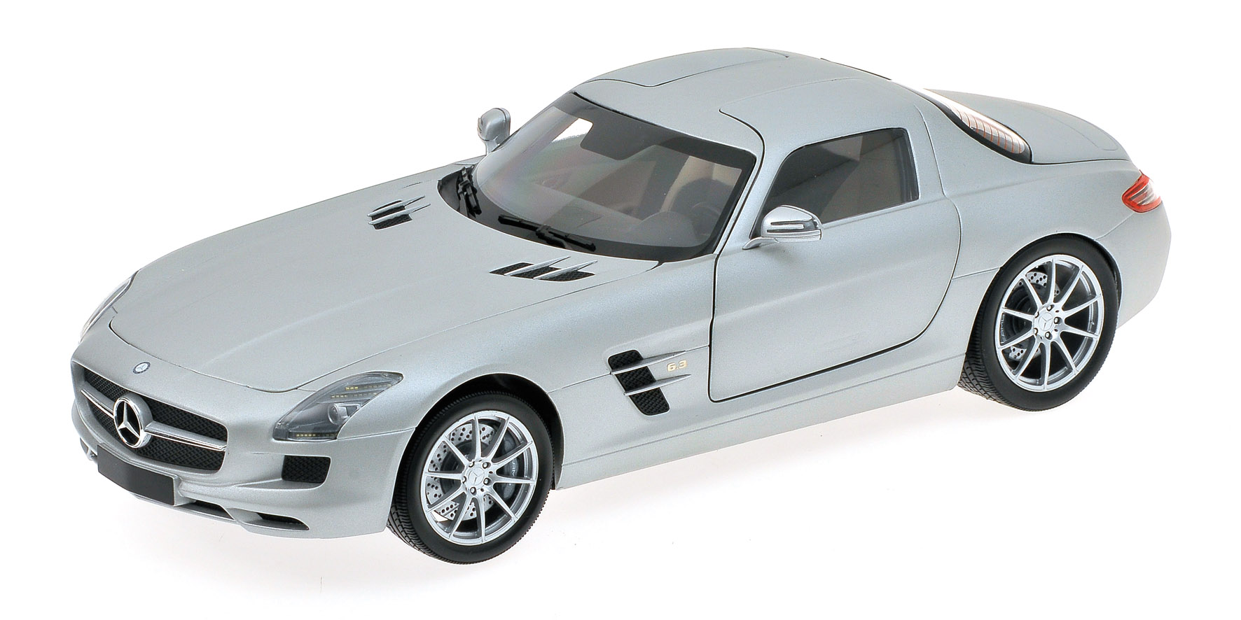 MERCEDES-BENZ SLS AMG - 2010 - MATT SILVER