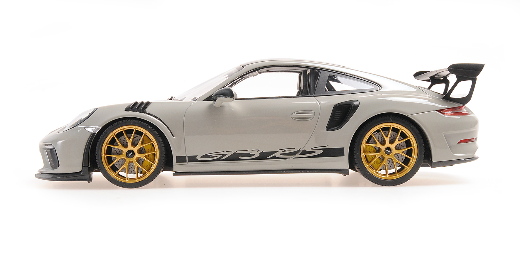 PORSCHE 911 GT3RS (991.2) - 2019 - CHALK W/ WEISSACH PACKAGE W/ GOLDEN MAGNESIUM WHEELS