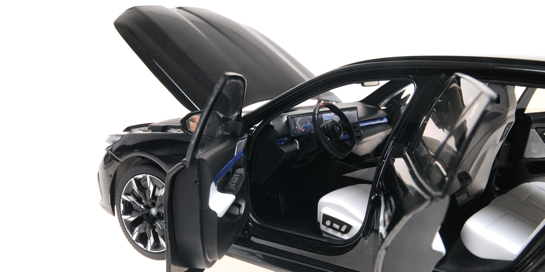 BMW i5 M60 TOURING - 2024 - BLACK METALLIC