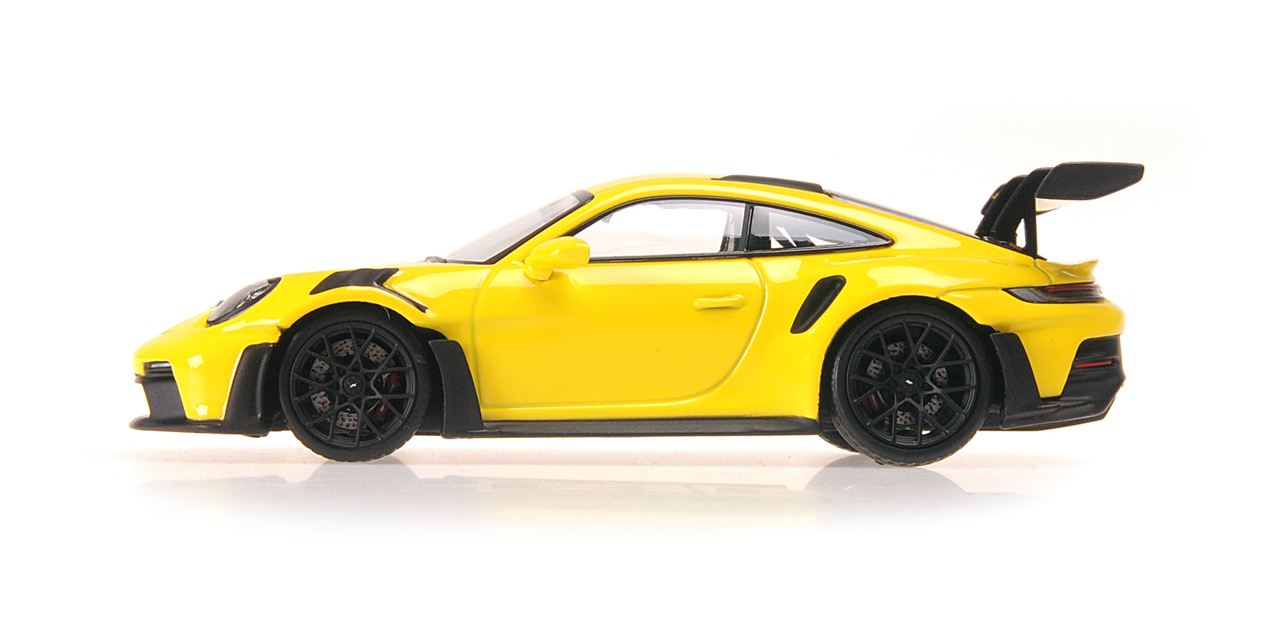 PORSCHE 911 (992) GT3RS - 2023 - YELLOW W/ BLACK WHEELS