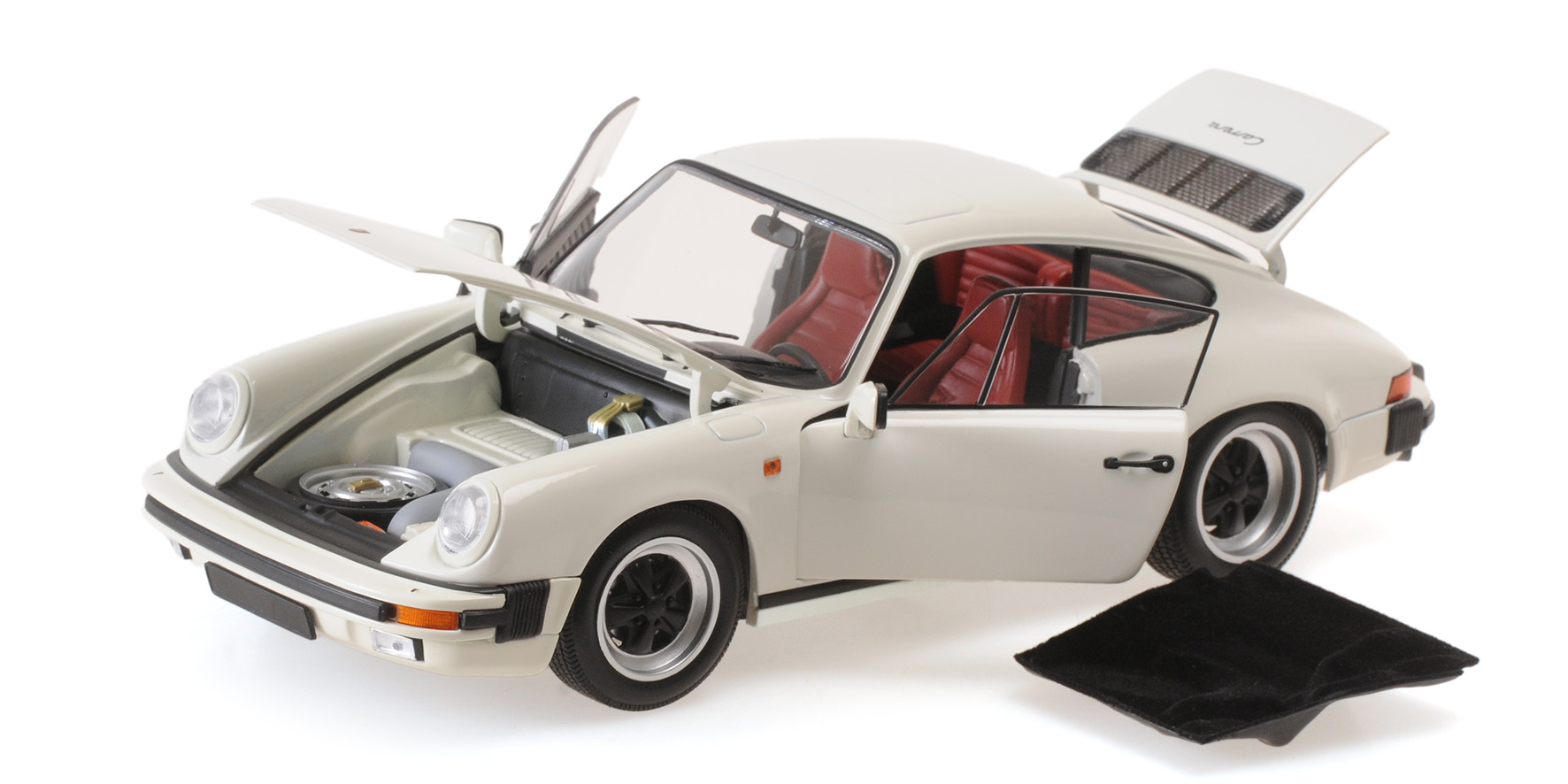 PORSCHE 911 CARRERA COUPE 3.2 - 1983 - WHITE